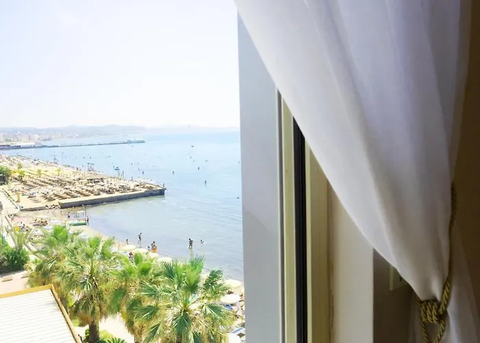 Sea View Apartement